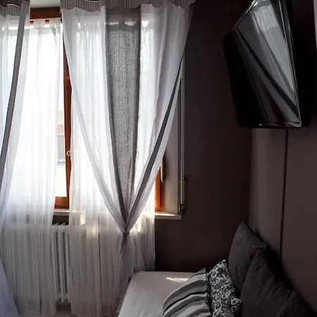 Oda ve Kahvaltı Ngiolo 